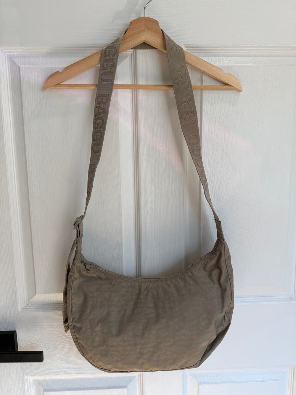 BAGGU Taupe Nylon Shoulder Crossbody Bag with Branded Strap